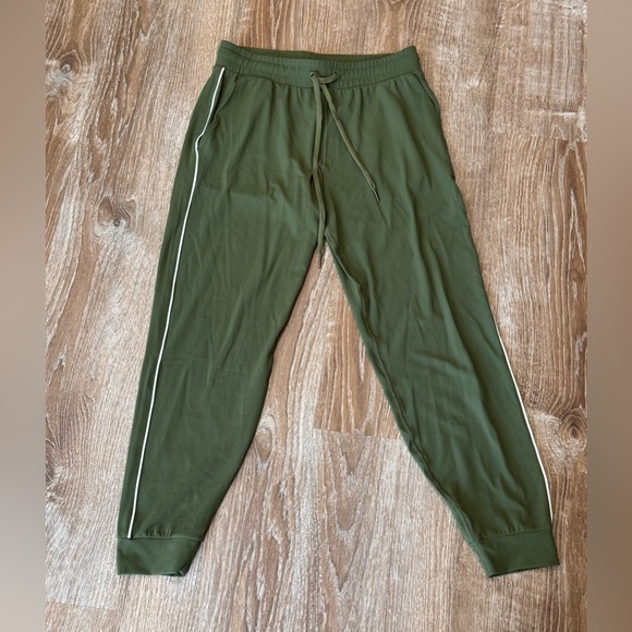 Splits59 Airweight Jogger 7/8 with Piping - Picture 8 of 11